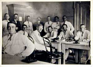 Les radiotelegrafie bij de Kweekschool voor de Zeevaart, 1921. Collectie Nederlands Scheepvaartmuseum Amsterdam